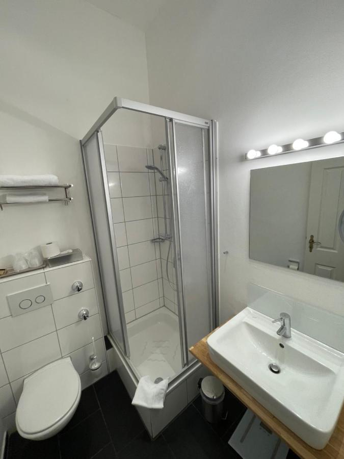 Lili Living Hotel Ratingen Exteriör bild